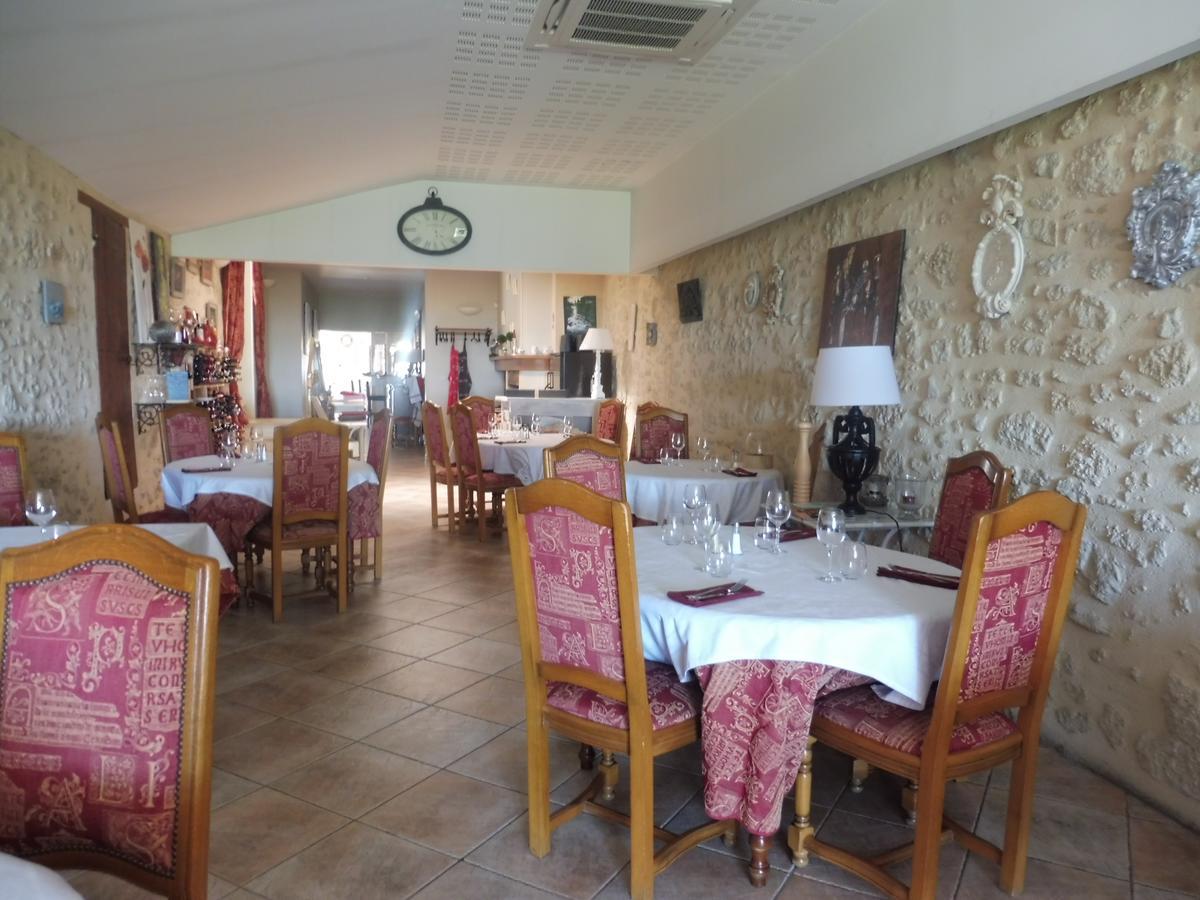 L'Un Des Sens Hotel Villefranche-de-Lonchat Buitenkant foto